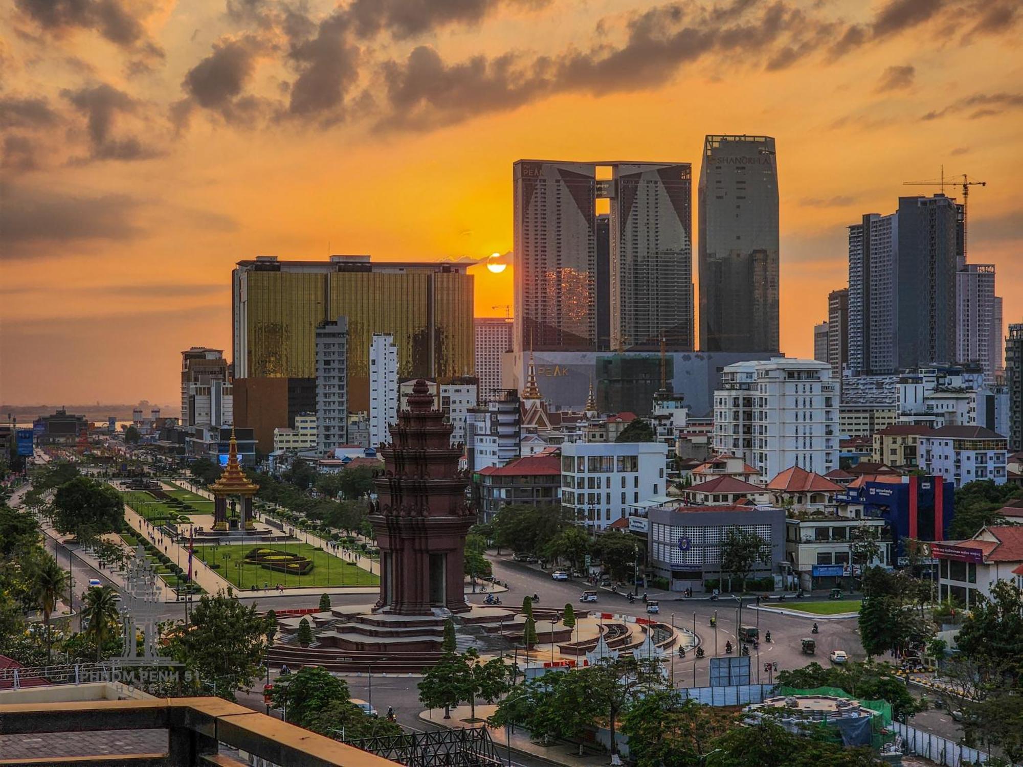 Phnom Penh 51 Hotel & Residences Екстер'єр фото