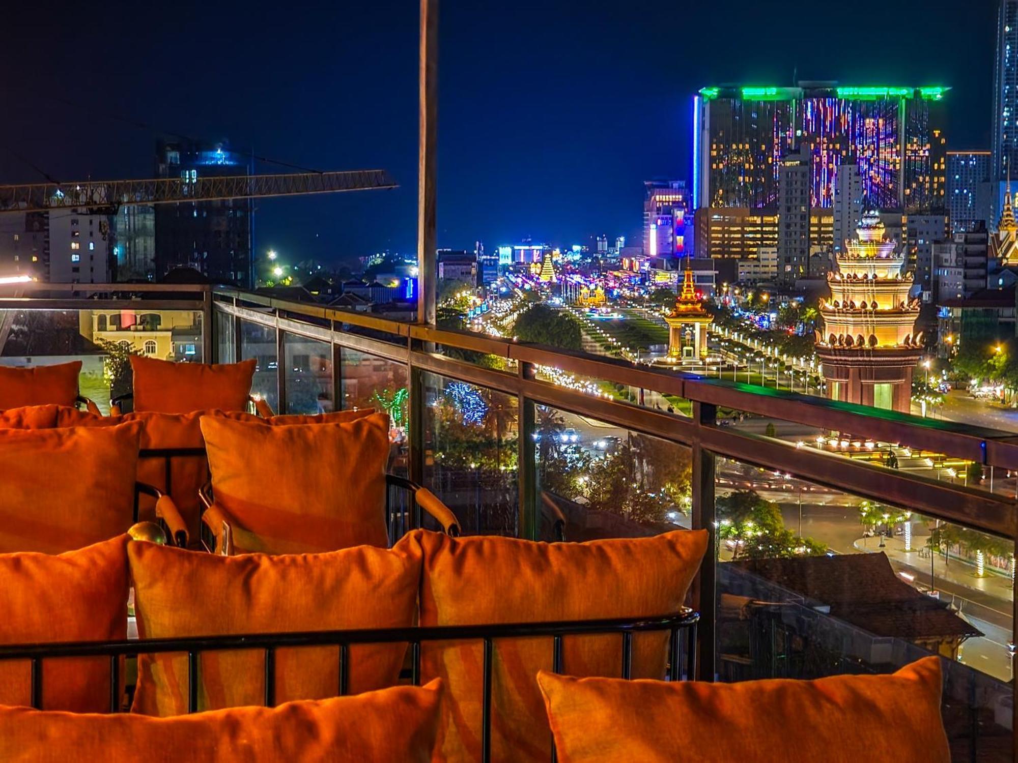 Phnom Penh 51 Hotel & Residences Екстер'єр фото