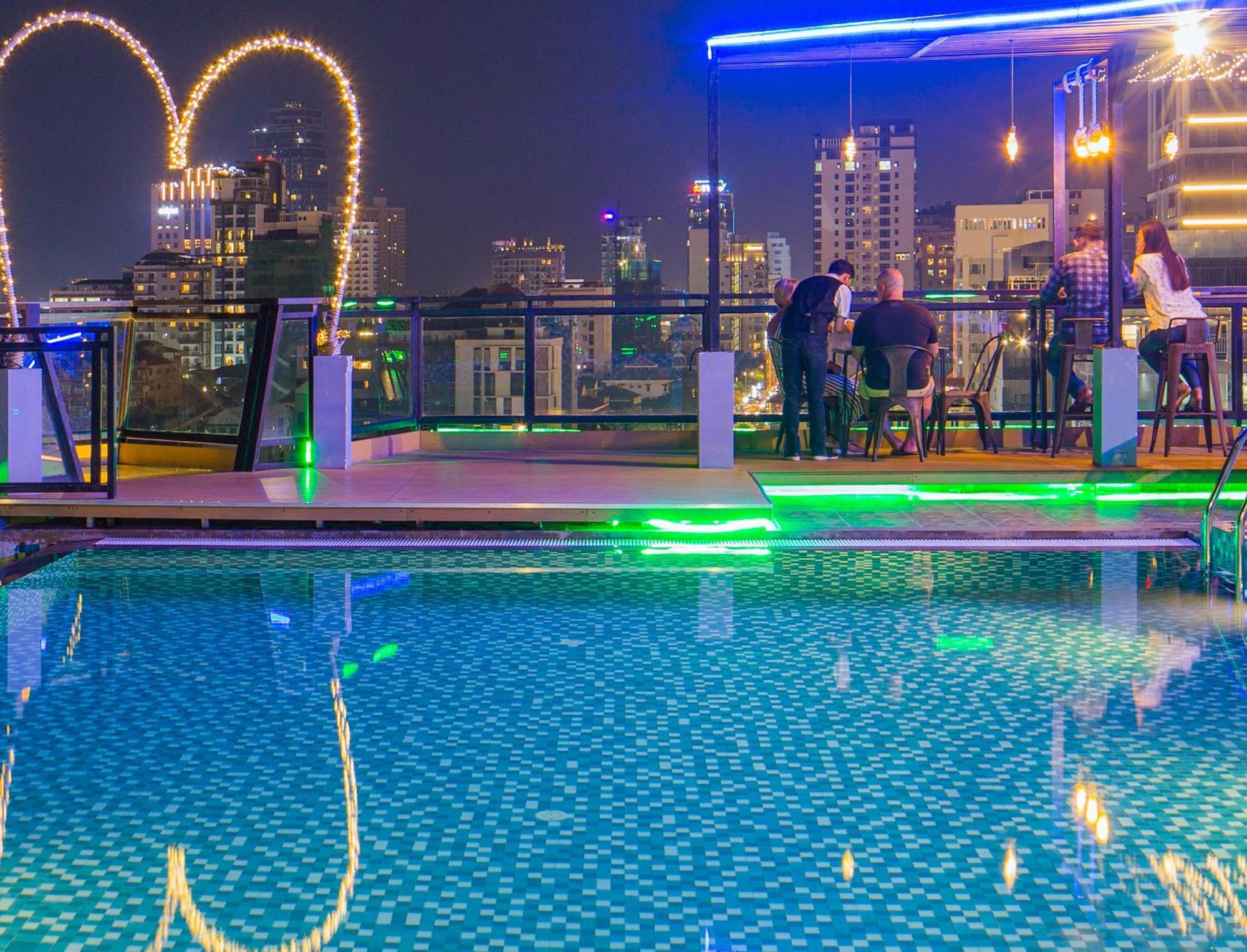 Phnom Penh 51 Hotel & Residences Екстер'єр фото