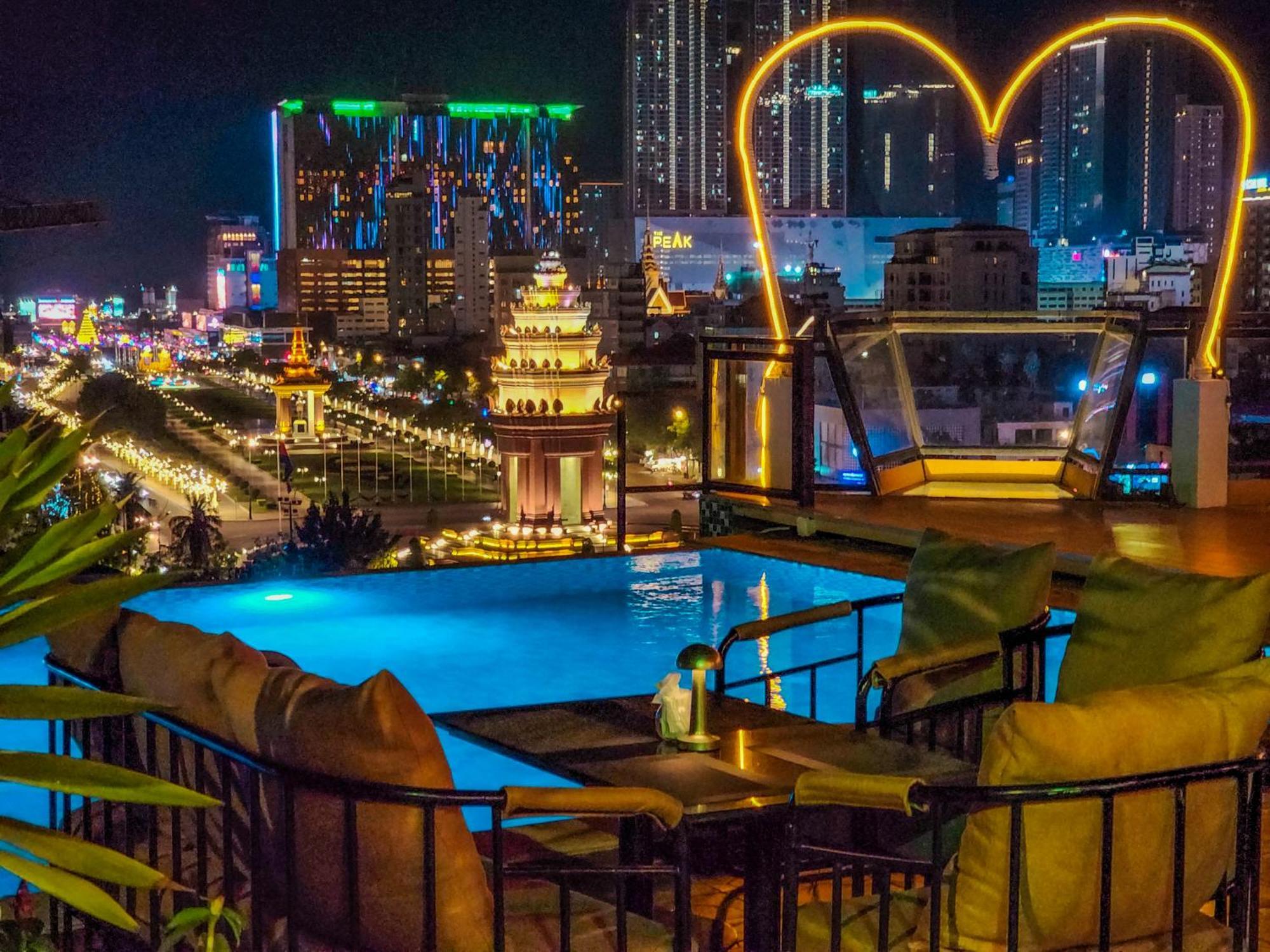 Phnom Penh 51 Hotel & Residences Екстер'єр фото